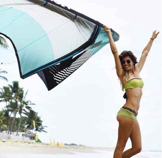 Bianca Bikinis: femminilità sportiva