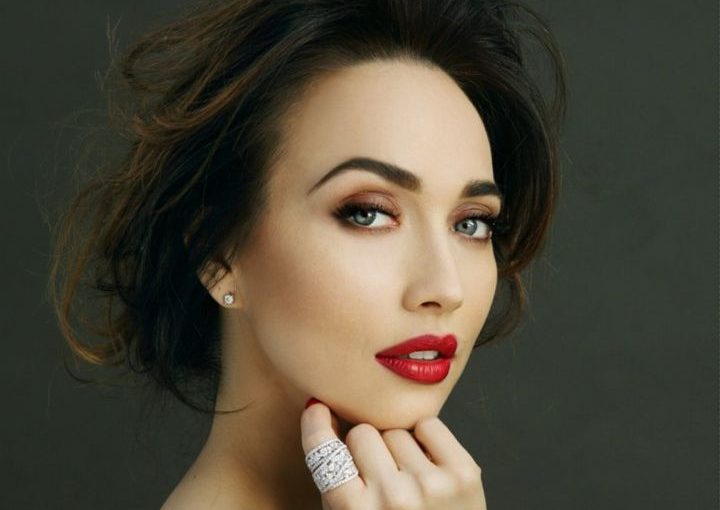 TEATRO CARCANO FORTE E CHIARA di e con CHIARA FRANCINI