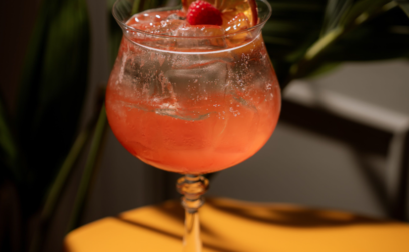 L’APPUNTAMENTO DA SEGNARE IN AGENDA: BRAND INDIE, COCKTAIL E MUSICA NEL DEHORS DI HOTEL INDIGO MILAN